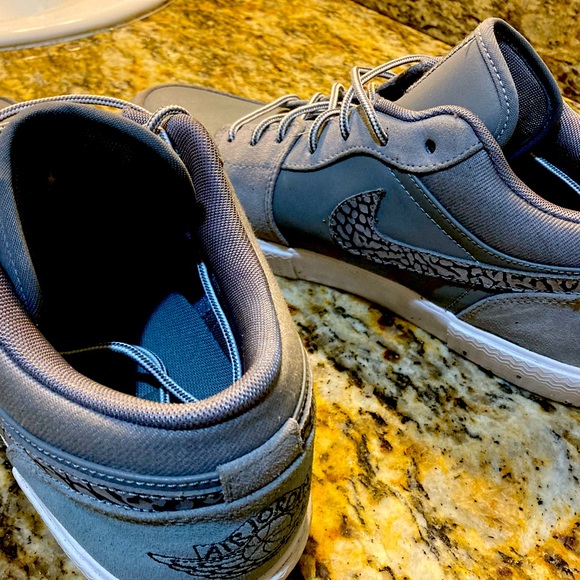 Nike Jordan Cool Grey - Picture 3 of 5